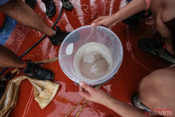 SON DAKİKA: A Haber Marmara Denizi'ndeki müsilajı (deniz salyası) araştıran ODTÜ gemisinde! 'Marmara 6-7 yılda biraz düzelebilir' - 28