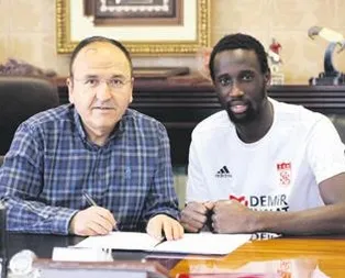 Sivasspor Camara’yı renklerine bağladı Yurttan ve dünyadan spor gündemi