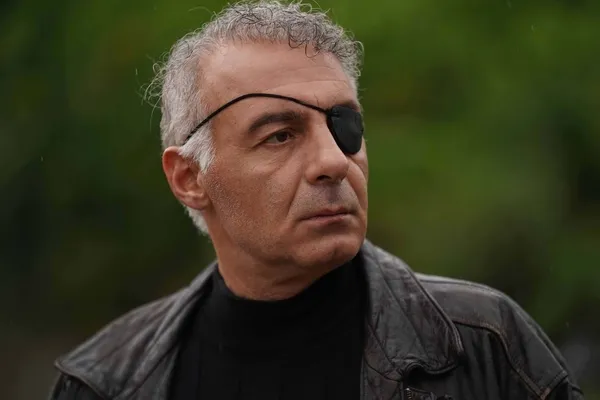 ates-kuslari-19-bolum-3-fragmani-yayinlandi-zorla-mi-tutacaksin-beni-burada-1686168274896.jpg Ateş Kuşları 19. bölüm 3. fragmanı yayınlandı: “Zorla mı tutacaksın beni burada?”-4