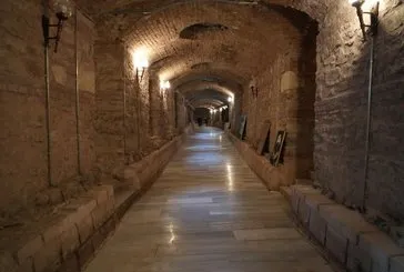 Daha önce gören olmadı! İstiklal Caddesi’nde 130 yıllık gizemli tünel! Meğer bu amaçla kullanılıyormuş