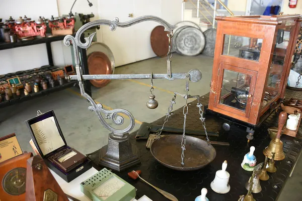 40-yildir-topladiklarini-evine-sigdiramadi-1-kurusla-basladi-10-bin-esya-biriktirdi-1614156040041.jpg 40 yıldır topladıklarını evine sığdıramadı! 1 kuruşla başladı 10 bin eşya biriktirdi!-8