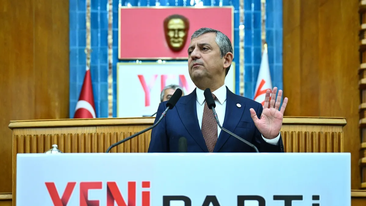 Avrupa'daki eylemler sonrası Özgür Özel'den sokak çağrısı! Bahanesi Halk TV: Bunun adı şeytanla ortaklıktır