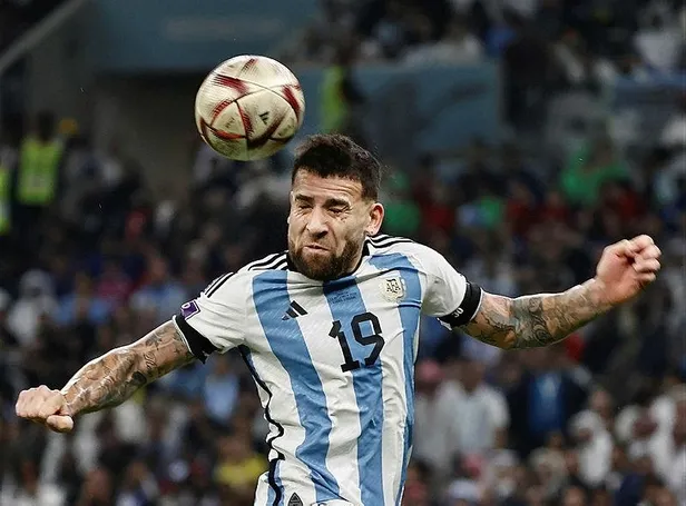 arjantin-hirvatistan-canli-anlatim-izle-1670963871830.jpeg Messi rekor kırdı! Arjantin-Hırvatistan'ı 3-0 yenerek final biletini alan ilk takım oldu-10