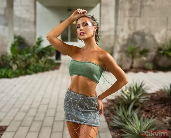 Serdar Ortaç’ın ‘Şeytan görsün yüzünü’ dediği eski eşine bakın! Chloe Loughnan İstanbul’a geldi bikinili pozuyla sosyal medyayı salladı - 6