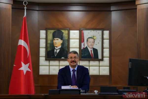 PKK sokakları DEM Parti Meclis'i karıştırdı! Kavga dövüş kürsüyü işgal ettiler | AK Parti'den "Meclis'te PKK istemiyoruz" sloganları - 3