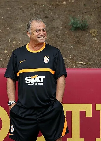 galatasaray-fatih-terim-yonetiminde-gunu-cift-idmanla-gecirdi-arda-turan-takimdan-ayri-calisti-1624292723813.jpeg Galatasaray, Fatih Terim yönetiminde günü çift idmanla geçirdi: Arda Turan takımdan ayrı çalıştı-4