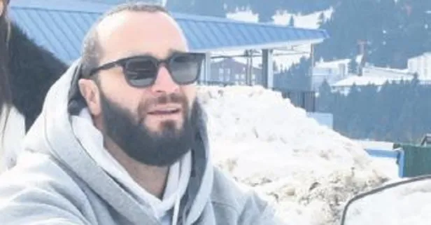 Popçu Berkay Uludağ'da 'kar trophy' yaptı