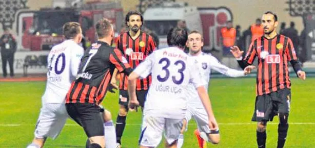 Başaksehir Es-Es’e acımadı