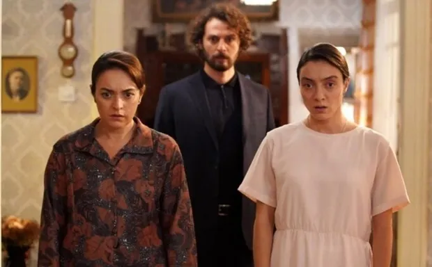 Masumlar Apartmanı'na Safiye'nin yeni kabusu olacak transfer! Masumlar Apartmanı'na veda ederken saç baş yolduran anne geliyor-4