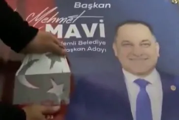 CHP’li aday Türk bayrağından rahatsız oldu!