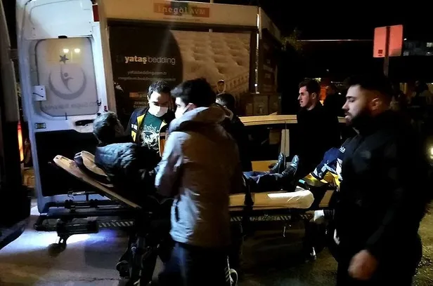 bursayi-karistirdi-yayaya-carpip-krali-gelsin-diyen-alkollu-surucu-gozaltina-alindi-1642285970806.jpeg Bursa'yı karıştırdı! Yayaya çarpıp "Kralı gelsin" diyen alkollü sürücü gözaltına alındı-2