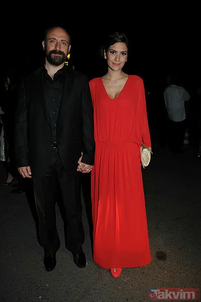 Halit Ergenç ile Bergüzar Korel’in evinde işler karıştı! 14 yıl önce evlenmişlerdi! “Ergenç’lerin doğal yaşamına şahit oluyorsunuz” - 3