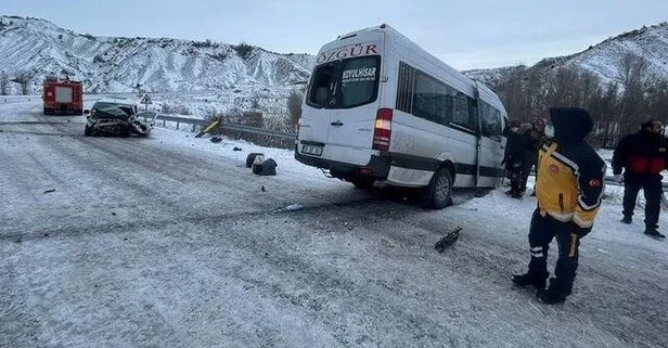 Sivas’ta korkunç kaza! 26 yaralı var