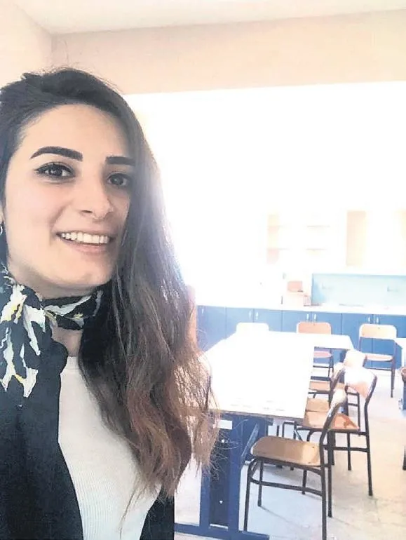 1654552864147.jpeg İstanbul'a turist olarak gelen Tony hikayesinden çok etkilendiği köpek Helly'i Amerika'ya götürdü-2