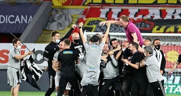 besiktas-sampiyonluk-kutlamasi-ne-zaman-besiktas-sampiyonluk-kutlamasi-nerede-1621324744022.jpg Beşiktaş şampiyonluk kutlaması ne zaman? Beşiktaş şampiyonluk kutlaması nerede?-2