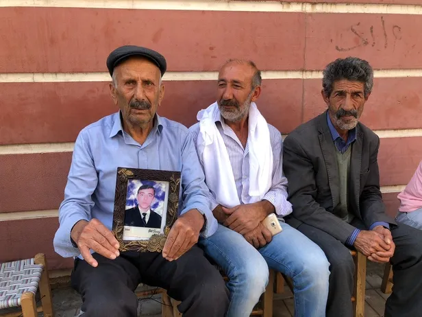 HDP önündeki oturma eylemi 10'uncu gününde! Anneler isyan etti: Allah onları kahretsin-9