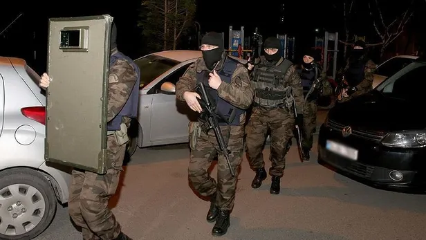 İstanbul'da terör operasyonu: Emniyet adım adım izledi 2 teröristi evlerinde paketledi!-5