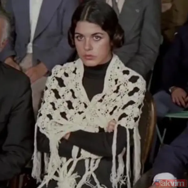 Yeşilçam efsanesi Hababam Sınıfı'nın Semra Hoca’sı Semra Özdamar’ın son haline bakın! “Yıllar ona acımamış” 68’lik Yeşilçam yıldızı... - 4