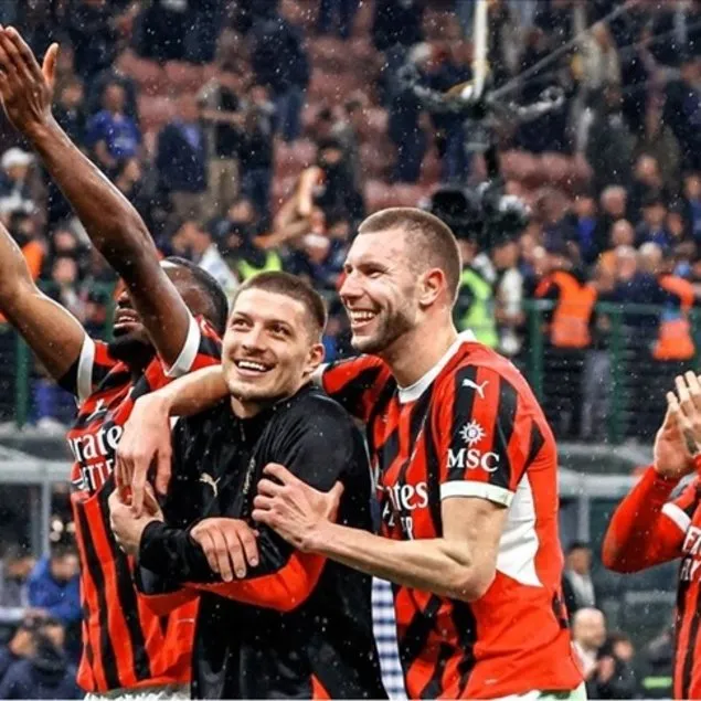Milan yarı finale çıktı