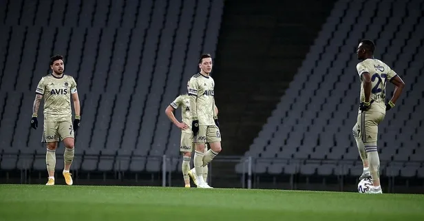 Fenerbahçe'de Mesut Özil mucizesi: Beklenenden çok daha erken sahalara döndü