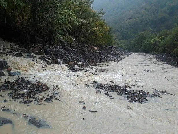 Son dakika: Kastamonu'yu aşırı yağışlar nedeniyle yeniden sel vurdu! Bazı geçici menfezler ile köprüler zarar gördü-8