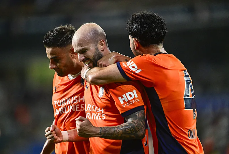 Başakşehir La Fiorita’yı sahadan sildi!