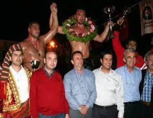 Pehlivanlar Aksu'da güreşti