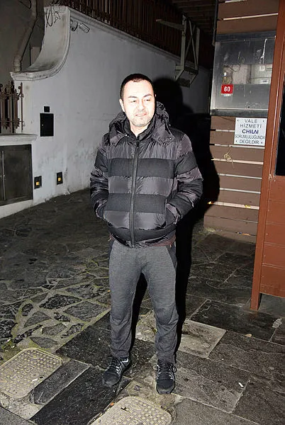Serdar Ortaç’ın çalışanlarına miras bırakacağı lüks evine bakın: Saray yavrusundan hallice! 8 oda, 4 banyo, 4 salon! 2016’da 15 milyon TL'ydi...-10