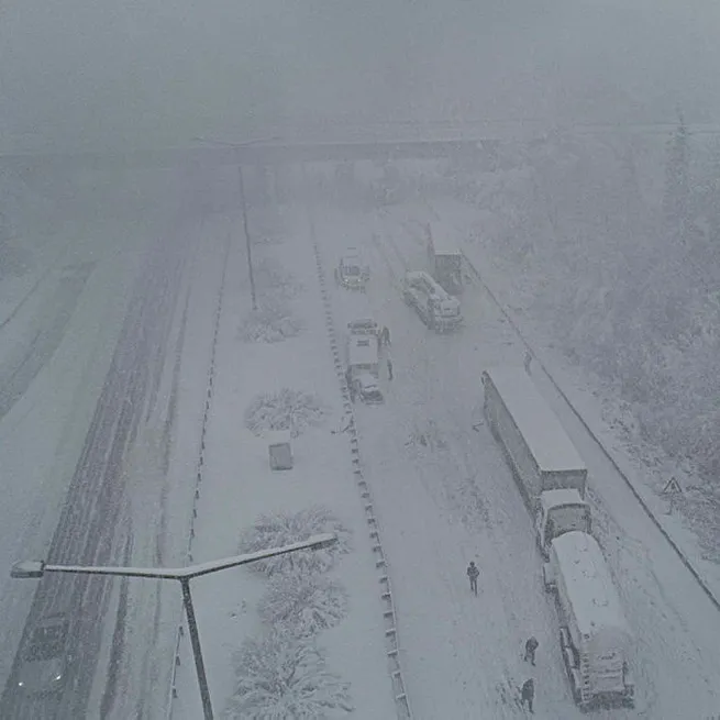 HAVA DURUMU | Meteorolojiden İstanbul için yeni kar uyarısı! Çok yoğun olacak! Kar yağışı ne kadar sürecek?
