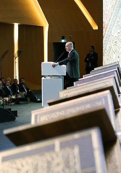 7 yıl süren çalışmalar sonucu hazırlanan İstanbul Mushafı, Çamlıca Camisi'nde Başkan Erdoğan'ın katıldığı törenle tanıtıldı-4