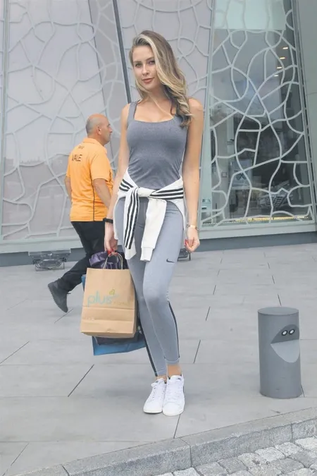 Serdar Ortaç’ın eski eşi Chloe Loughnan Türkiye'den vazgeçmedi - 1