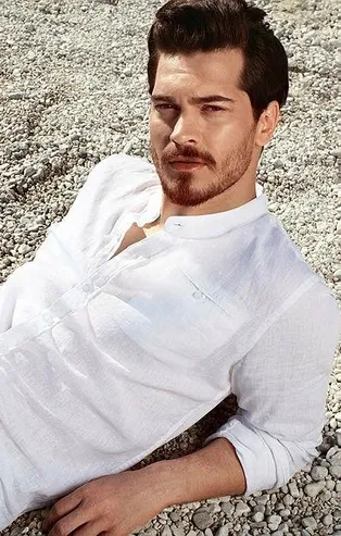 Çağatay Ulusoy'a sevgilisi Duygu Sarışın'dan duygusal destek! "Emeklerimizi topladık"