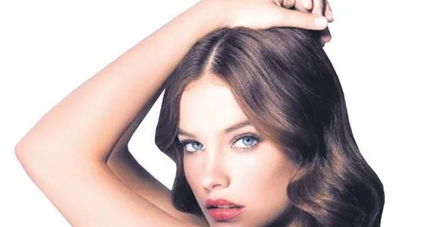 dunyaca unlu model barbara palvin in