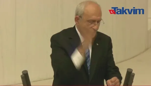 CHP’li Kemal Kılıçdaroğlu’ndan Meclis’te skandal el hareketi!