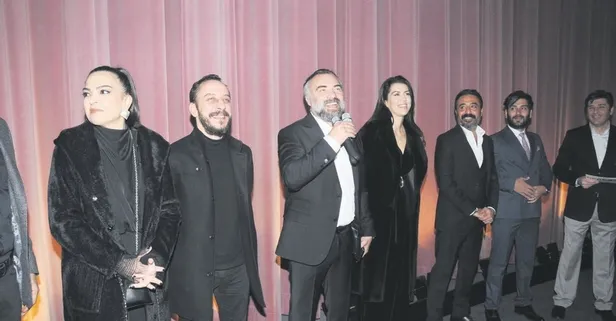 EDHO ekibinin rol aldığı 'Aman Reis Duymasın' filmi Berlin’i salladı! Gurbetçiler büyük ilgi gösterdi