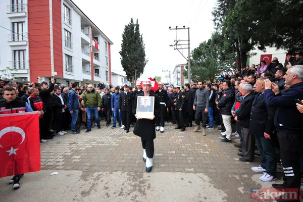 Şehit Teğmen Talha Bahadır, Yalova'da toprağa verildi! Cenaze namazını babası kıldırdı - 11