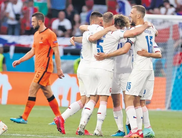 Portakallar’ın fişini çekti! Çekya, EURO 2020’de Hollanda’yı eleyerek sürprize imza attı-1