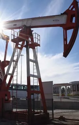 Petrol bulundu, Batman uçtu!