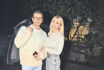 İrem Derici'nin gururlu günü!