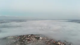 İstanbul Boğazı yoğun sisin ardından gemi trafiğine açıldı