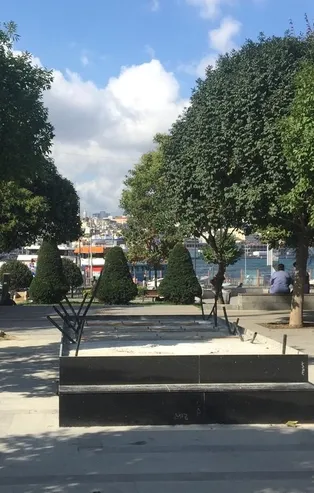 CHP'li İBB'den geri adım! Mescid alanını heykel ile işgal etmişlerdi