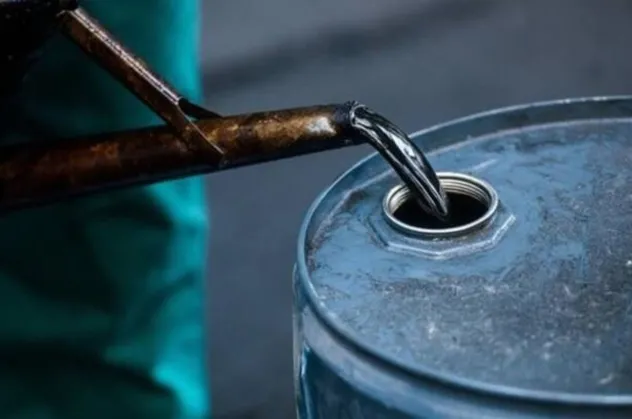 Petrolde 40 yılın en büyük düşüşü