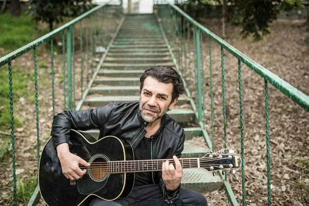 kimseye-eyvallahi-yok-edhonun-tipisi-savas-ozdemir-hakkindaki-o-gercek-saskina-cevirdi-kurtlar-vadisi-1619124365538.jpeg Kimseye eyvallahı yok! EDHO’nun Tipi’si Savaş Özdemir hakkındaki o gerçek şaşkına çevirdi! Meğerse Kurtlar Vadisi...-3