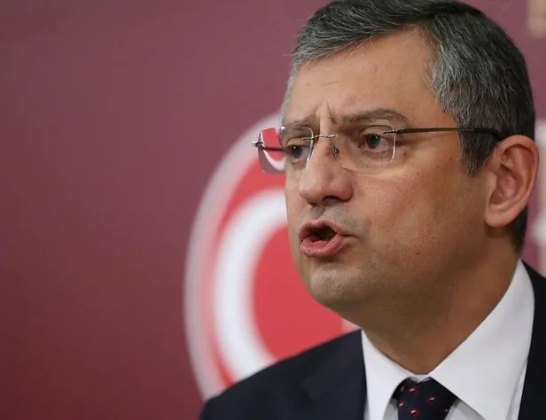 terorist-dilsah-ercana-gazeteci-sifatiyla-kalkan-olan-chpli-ozgur-ozelden-milli-medyaya-alcak-tehdit-bugun-deg-1664384308365.jpeg Terörist Dilşah Ercan'a 'gazeteci' sıfatıyla kalkan olan CHP'li Özgür Özel'den milli medyaya alçak tehdit: Bugün değilse yarın-5