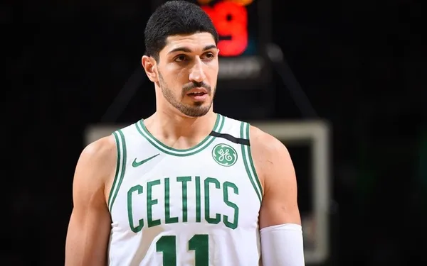 FETÖ'nün çocuğu Enes Kanter Yunan'a minnettar! Hainlikte ellerine kimse su dökemez-1