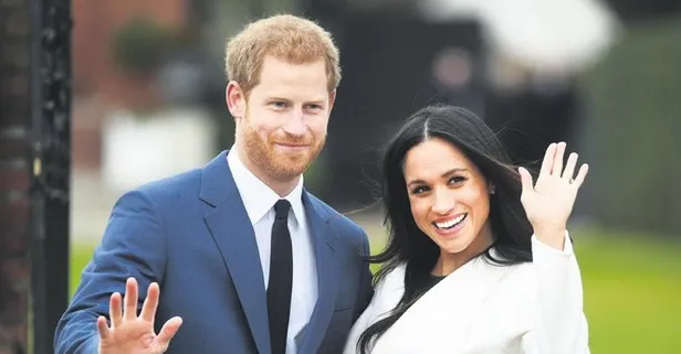 Kraliyet görevlerinden ayrılan Prens Harry ile eşi Meghan Markle, Barack Obama ve eşi Michelle’den yardım aldı