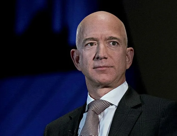Amazon satışa geldi! Bezos’tan flaş karar