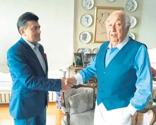 Demirel yüzme bilmezdi