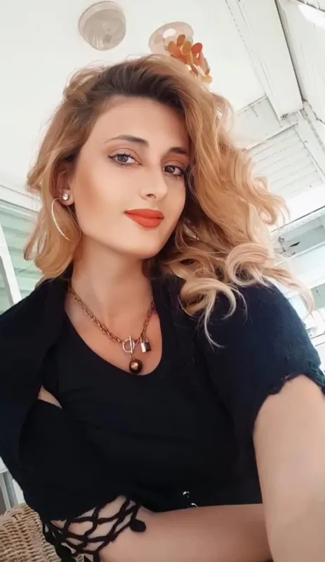 universiteli-buse-ilginin-supheli-olumu-aksam-dogum-gununu-kutladi-sabah-cansiz-bedeni-bulundu-1663324009846.jpg Üniversiteli Buse İlgin'in şüpheli ölümü! Akşam doğum gününü kutladı sabah cansız bedeni bulundu-5