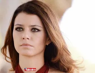 Yeni hali hayranlarını birbirine düşürdü! Beren saat yüzündeki o detaydan sıkıldı ve soluğu estetik doktorunda aldı!
